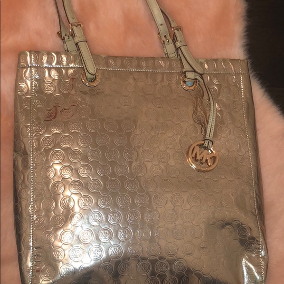 Michael Kors Rose Gold Jet Set Monogram NS Tote - Picture 3 of 6